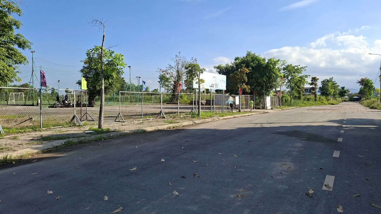 Đất nền Khu dân cư Phú Điền, Quảng Ngãi 100m² giá 900 triệu - View công viên, trung tâm thương mại!