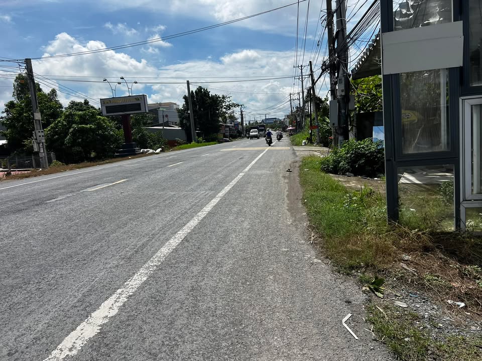 Đất nền giáp quốc lộ 30 Tháp Mười 140m² giá 1.6 tỷ - Đầu tư sinh lời ngay!