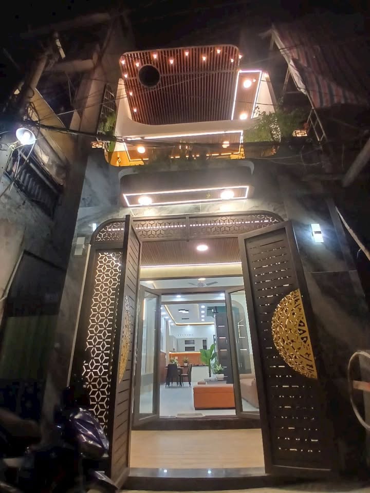 Nhà 2 tầng Tân Quý, Tân Phú 64.6m² giá 6.18 tỷ - Ô tô vào tận nhà!