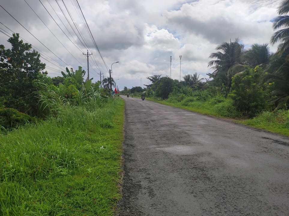 Lô đất mặt tiền đường DT909, xã Long Hồ, 1000m² giá 2.3 tỷ - Cơ hội đầu tư hấp dẫn!