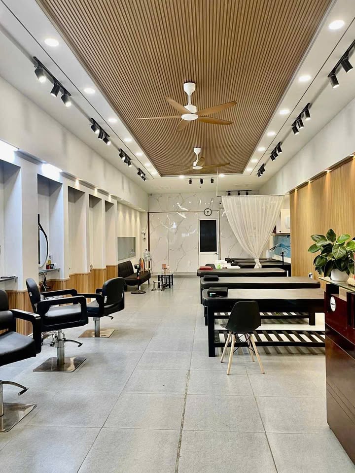 Nhà cấp 4 gác lửng cho thuê tại Nguyễn Phước Lan, Đà Nẵng 100m² - Thích hợp làm văn phòng, spa!