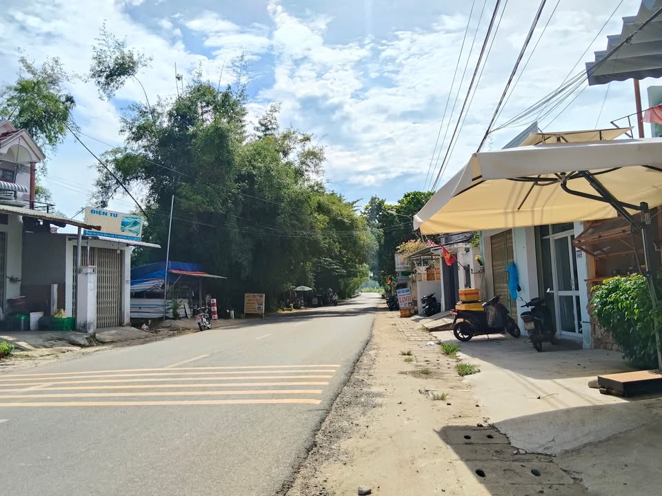 Nhà cấp 4 mặt tiền Quốc lộ 24B, Trương Quang Trọng 200m² - Vị trí kinh doanh đắc địa!