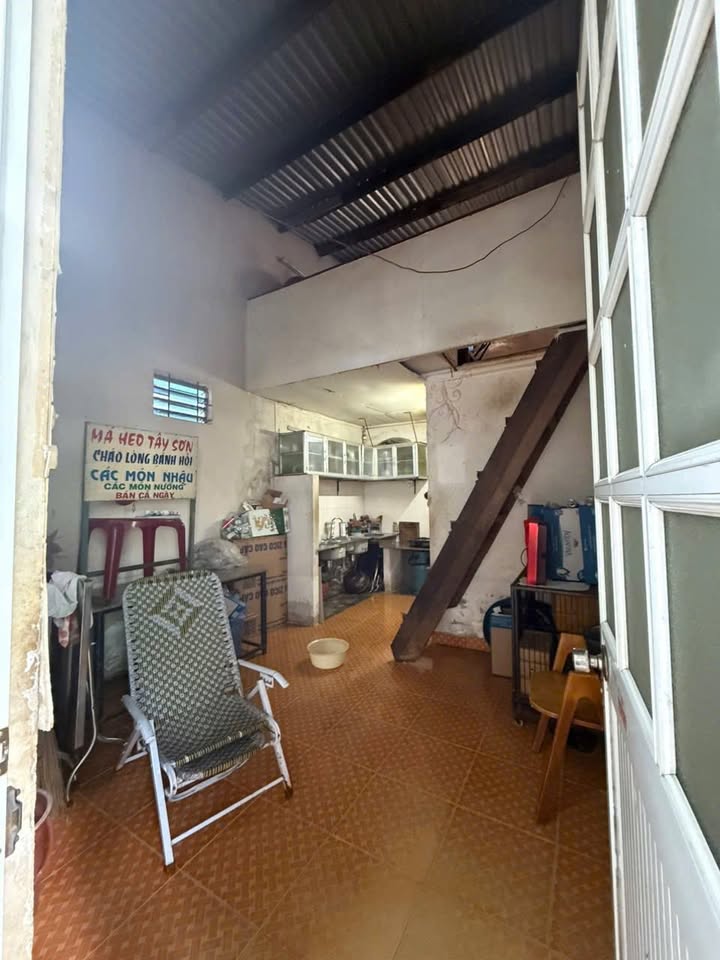 Nhà phố Pleiku 17m² giá 500 triệu - Gần sân vận động chỉ 60m!