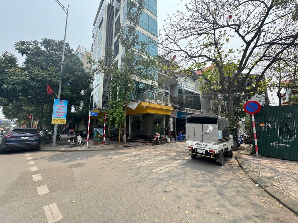 Đất nền đường Ngô Gia Tự, Long Biên 65m² giá 11 tỷ - Kinh doanh thuận lợi!