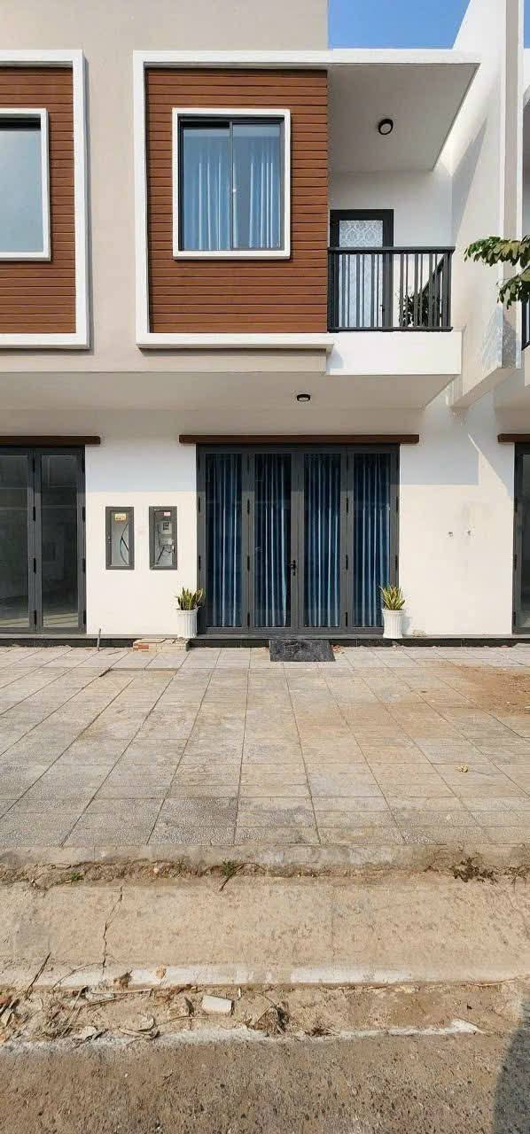 Cho thuê nhà KĐT Tây Bắc Rạch Giá 67m² giá 5.5 triệu - Nội thất đầy đủ, vào ở ngay!