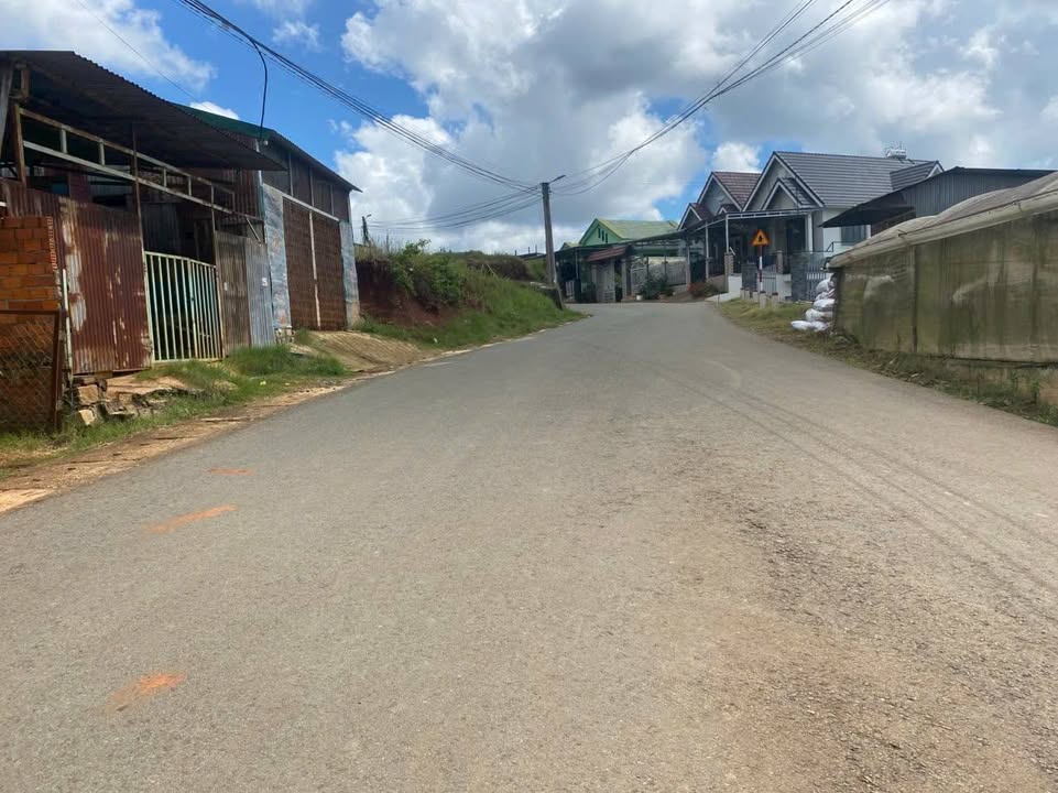 Đất nền chính chủ Xuân Thọ, Đà Lạt 290m² giá 7 tỷ - Đầu tư sinh lời!