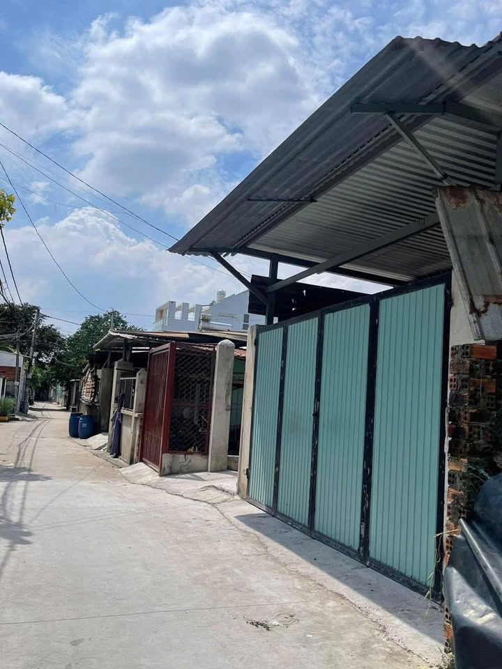 Đất nền Thủ Đức 100m² giá 1.4 tỷ - Cơ hội đầu tư tuyệt vời!