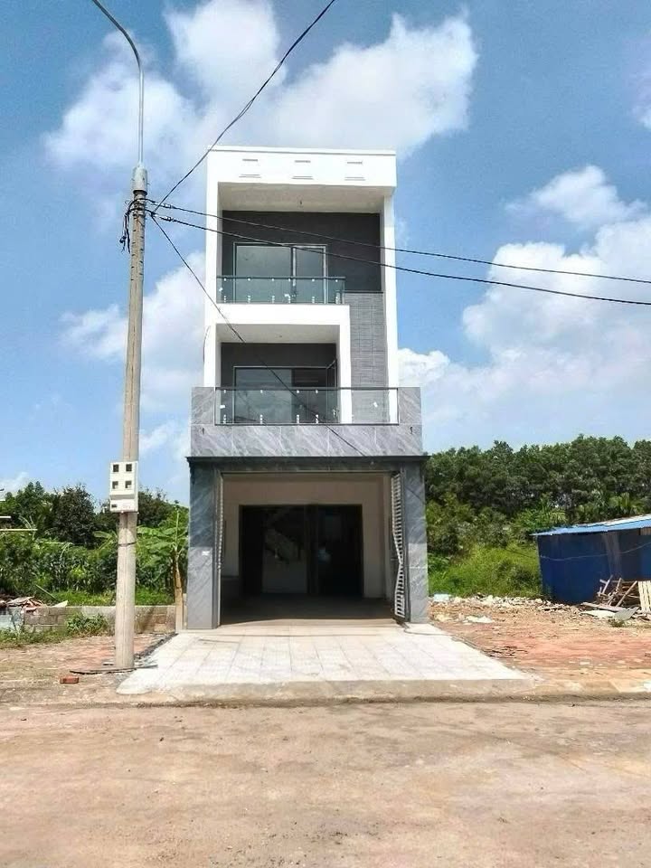 Nhà 3 tầng Quang Trung Thái Nguyên 100m² giá 5.3 tỷ - Sẵn sàng vào ở ngay!