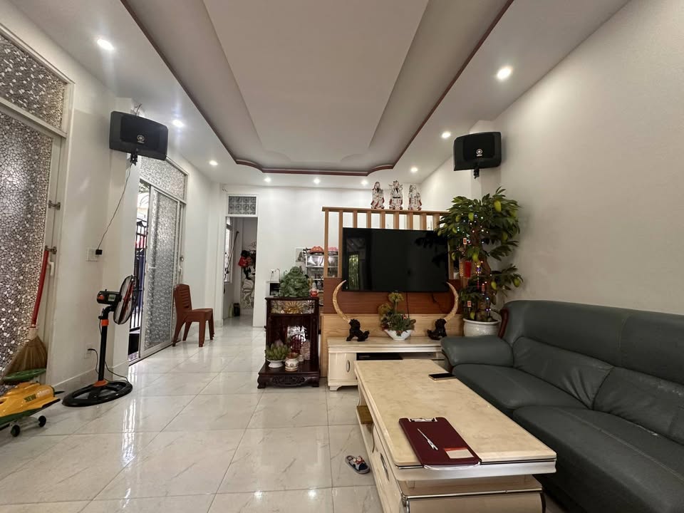 Nhà phố mặt tiền Trần Cao Vân 55m² giá 8.2 tỷ - Kinh doanh sầm uất, thoáng mát!