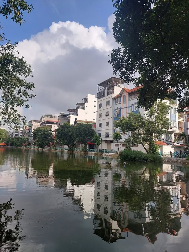 Nhà 4 tầng phố Hoàng Ngân 98m² giá 17 tỷ - Đầu tư sinh lời tuyệt vời!