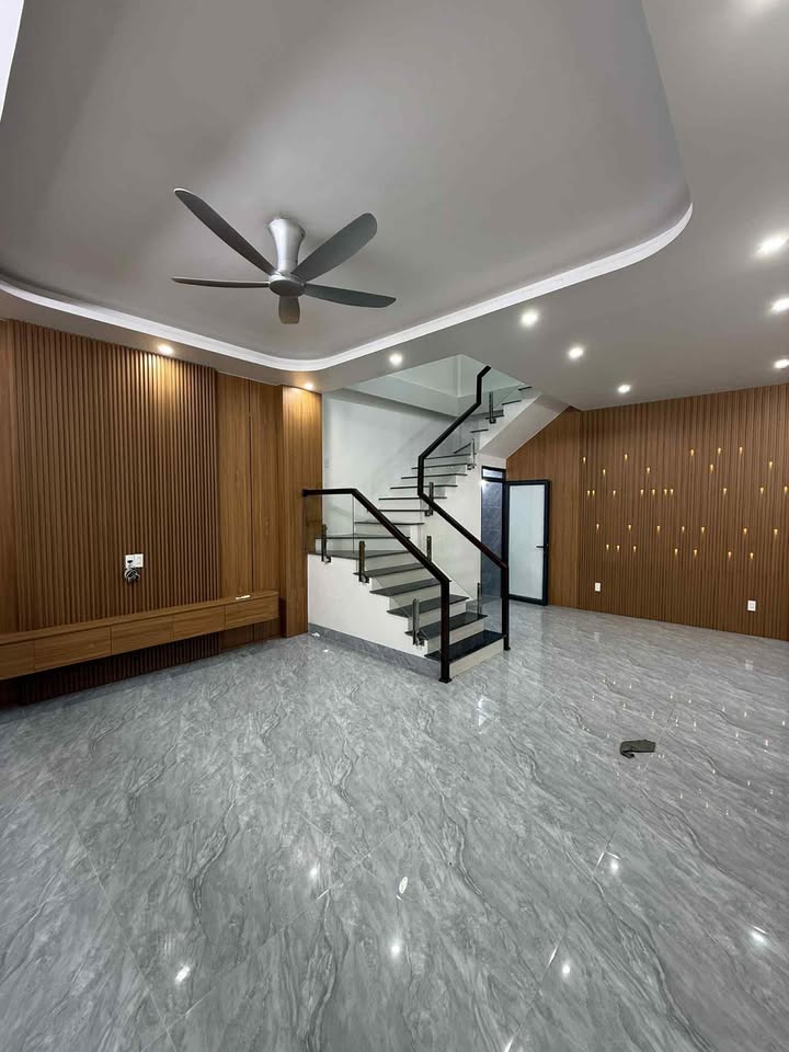 Biệt thự mini cho thuê tại phố Lê Hồng Phong, 60m², giá 7 triệu - Sống sang trọng ngay trung tâm!