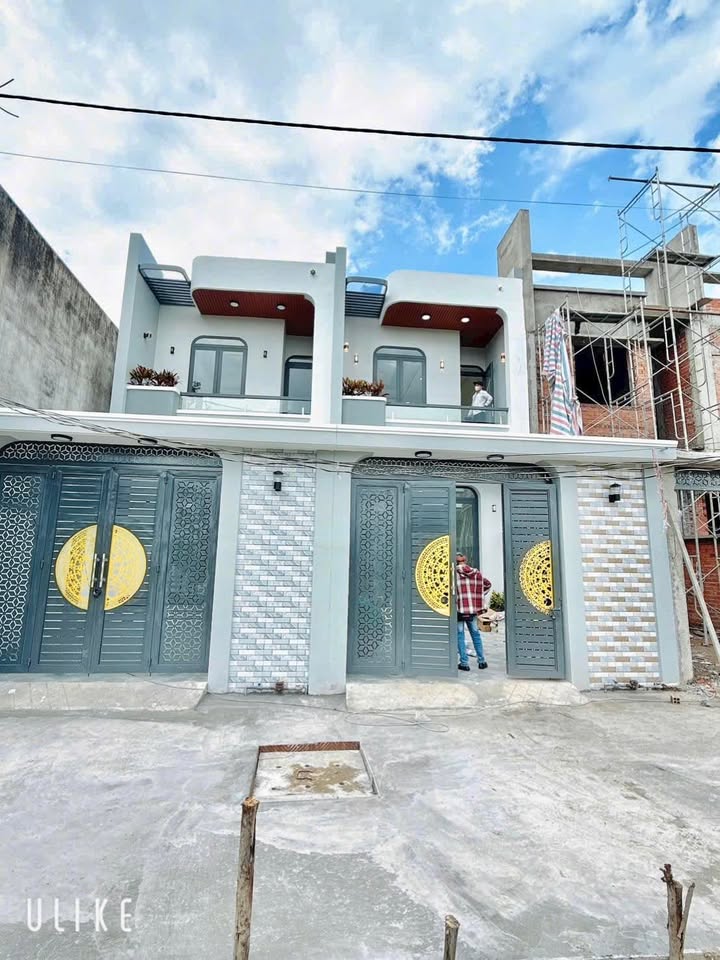 Nhà 1 Lầu Cách BX Q8 Chỉ 30 Phút - Đường Ô Tô - Giá 2.5 Tỷ