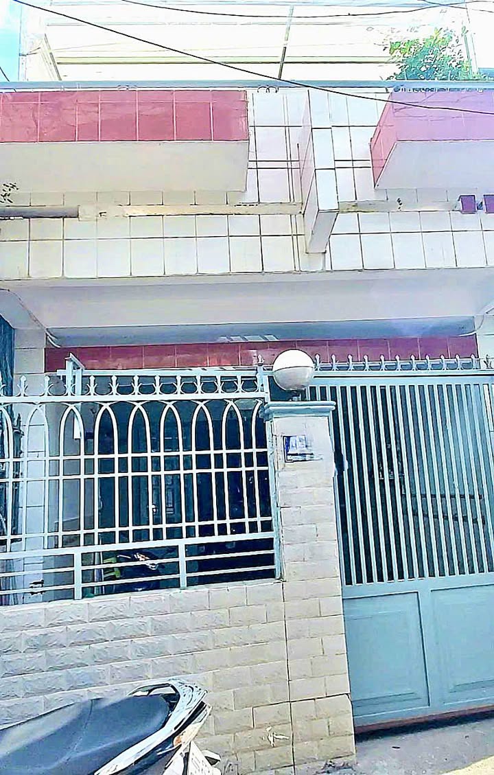 Nhà phố 82m² đường Hoài Thanh, Phú Định, Q8, giá 7.6 tỷ - Pháp lý rõ ràng, tiện ích đầy đủ!