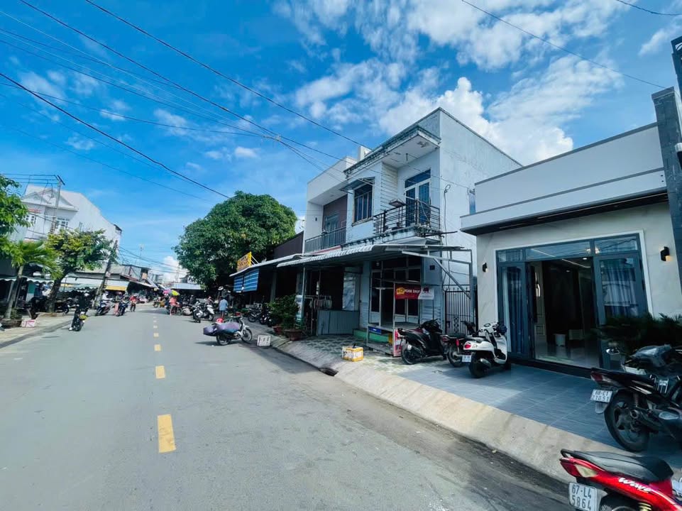 Bán nhà mặt tiền Huỳnh Mẫn Đạt, Rạch Giá 100m² giá 3.38 tỷ - Vị trí kinh doanh đắc địa!