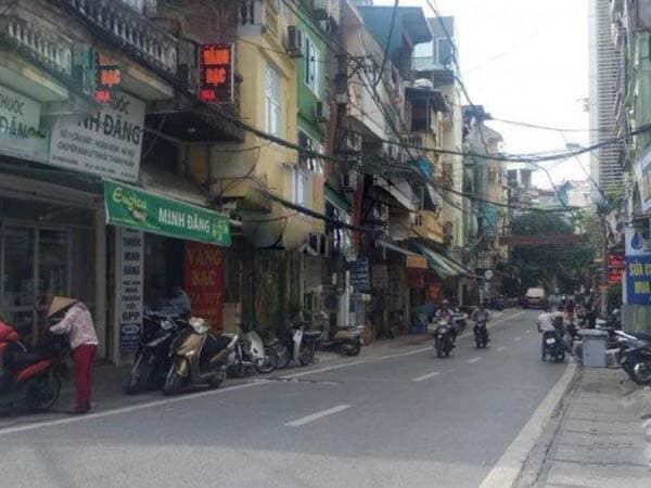 Nhà Doãn Kế Thiện, Cầu Giấy 38m² giá 10 tỷ - Đường rộng ô tô tránh nhau!