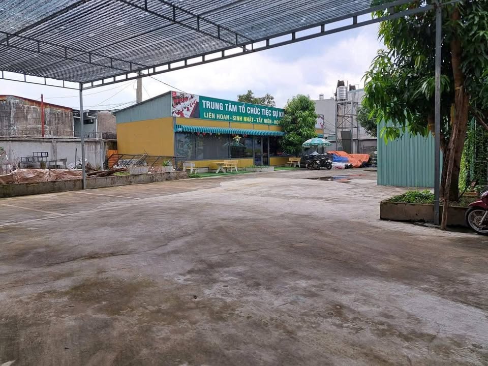 Nhà mặt tiền Nguyễn Tri Phương, Dĩ An 2680m² giá thỏa thuận - Cơ hội đầu tư sinh lời!