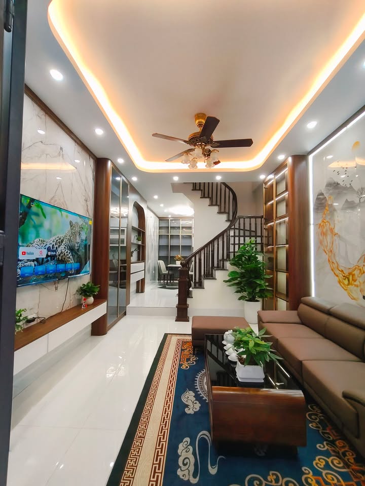 Nhà phố Hàm Nghi Nam Từ Liêm 38m² giá 10 tỷ - Thiết kế đẹp, nội thất sang trọng!
