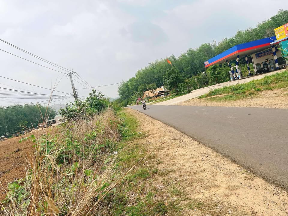 Đất thổ cư 400m² tại xã Ngọc Wang, huyện Đăk Hà - Giá 500 triệu VND, vị trí đẹp!