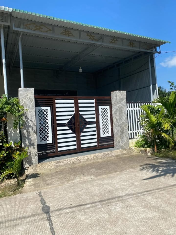 Nhà mới xây tại trung tâm Krông Bông 180m² chỉ 1.3 tỷ - Dọn vào ở ngay!