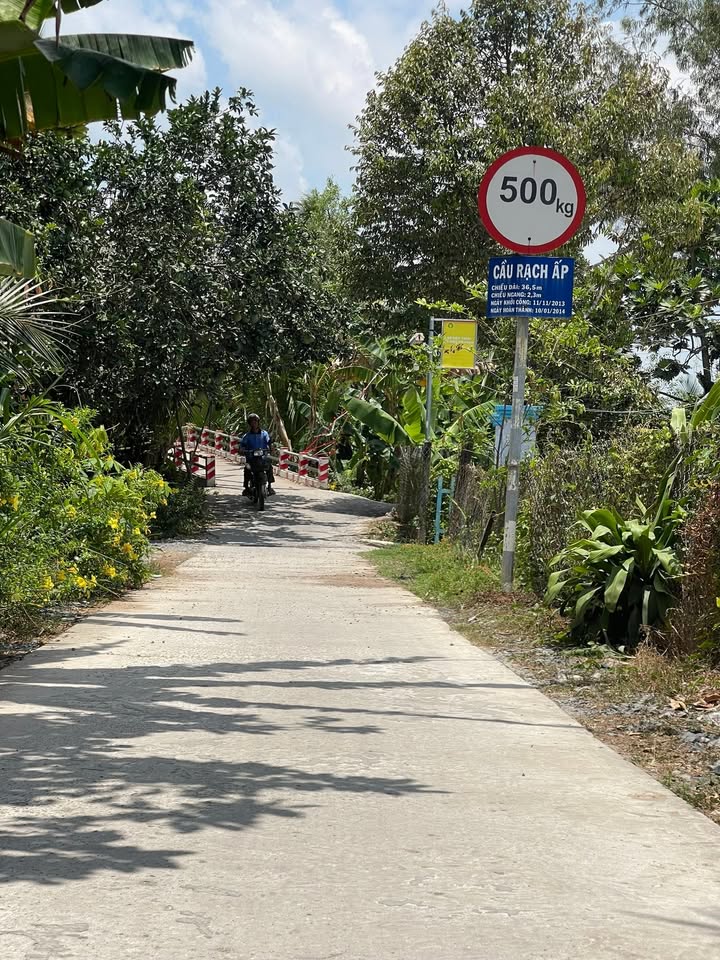 Đất liền kề 174m² tại xã Bình Phước, Mang Thít, giá cực tốt - Đầu tư sinh lời ngay!