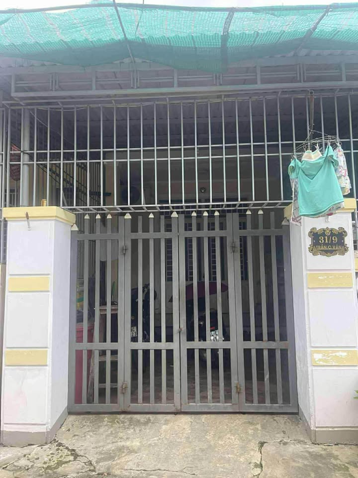 Nhà phố Trần Cao Vân Đông Hà 80m² giá 1 tỷ - Đường rộng ô tô vào tận nơi!