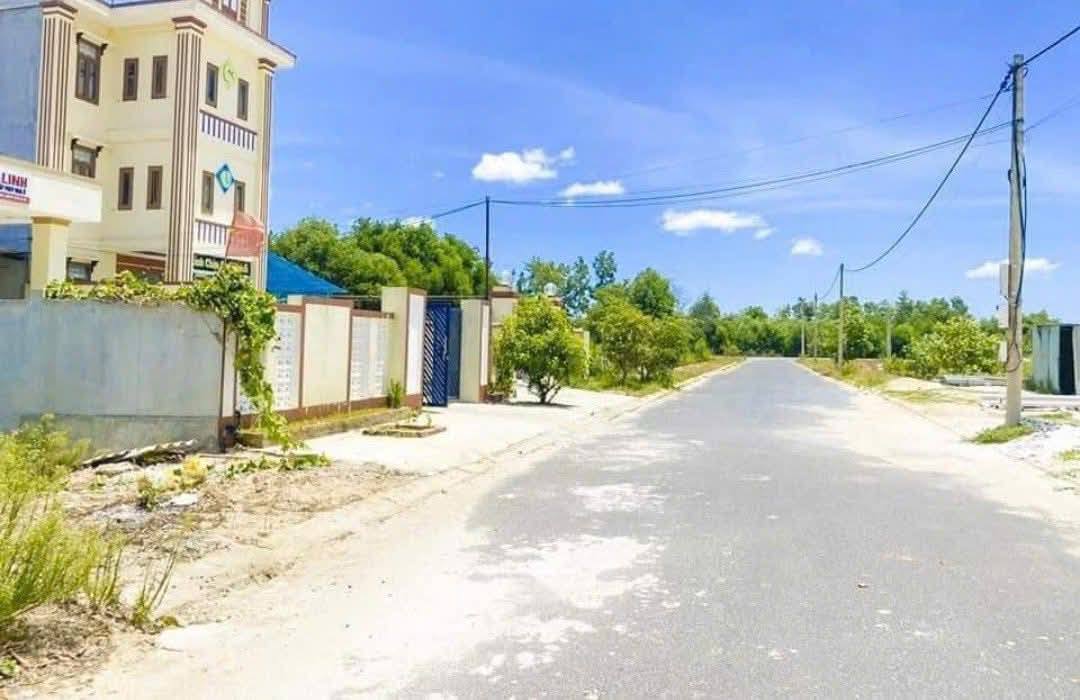 Đất nền KĐT Lê Thị Tuyết 250m² giá 860 triệu - Cần bán gấp!