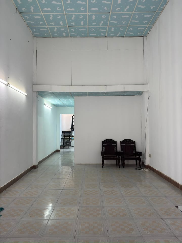 Nhà thuê hẻm Chế Lan Viên, Tây Thạnh 56m² giá 6.5 triệu - Nhà mới đẹp, đầy đủ tiện nghi!