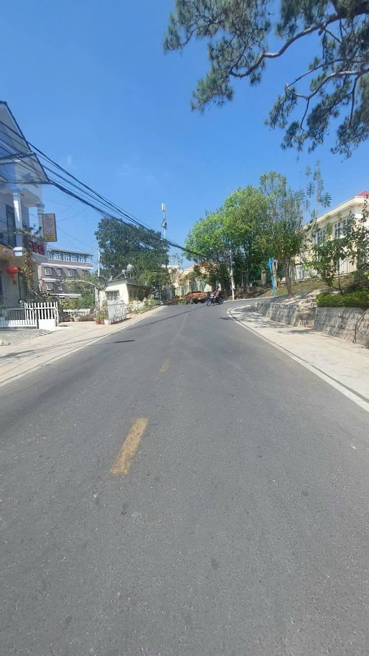 Bán gấp FrontHouse 5 tầng mặt tiền đường Thi Sách, Đà Lạt - Giá chỉ 36 tỷ!