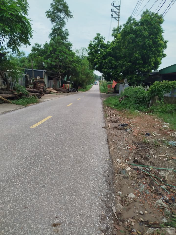 Đất nền Bất Bạt, Ba Vì 310m² - Mặt tiền rộng, giá thương lượng!