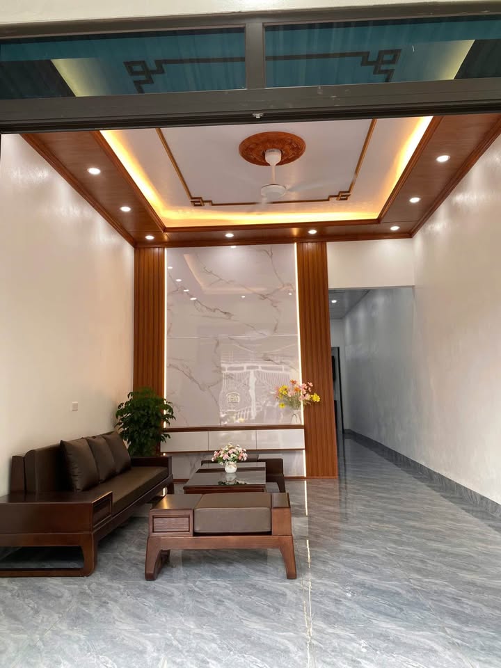 Nhà riêng Cẩm Phả 65m² giá 1.7 tỷ - Tiện ích đầy đủ cho gia đình!