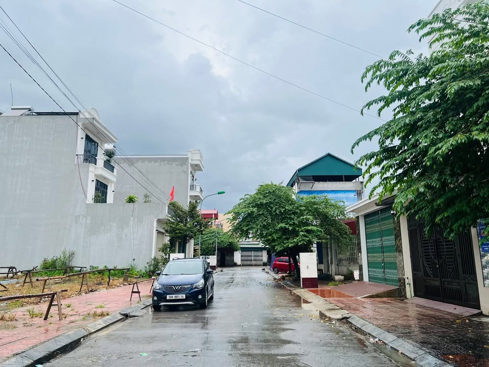 Đất nền Làng Chũ Lục Ngạn 100m² - Sổ đỏ chính chủ, đầu tư sinh lời!