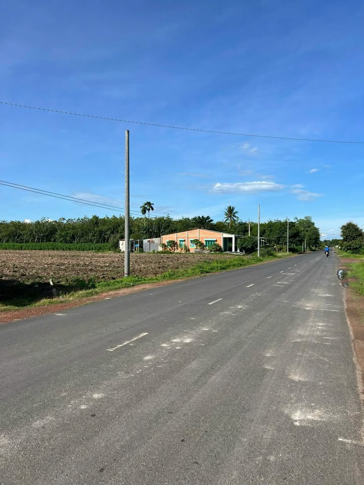 Đất mặt tiền Nguyễn Thị Lan, Tân Biên 27.375m² giá 10 tỷ - Cơ hội đầu tư hấp dẫn!