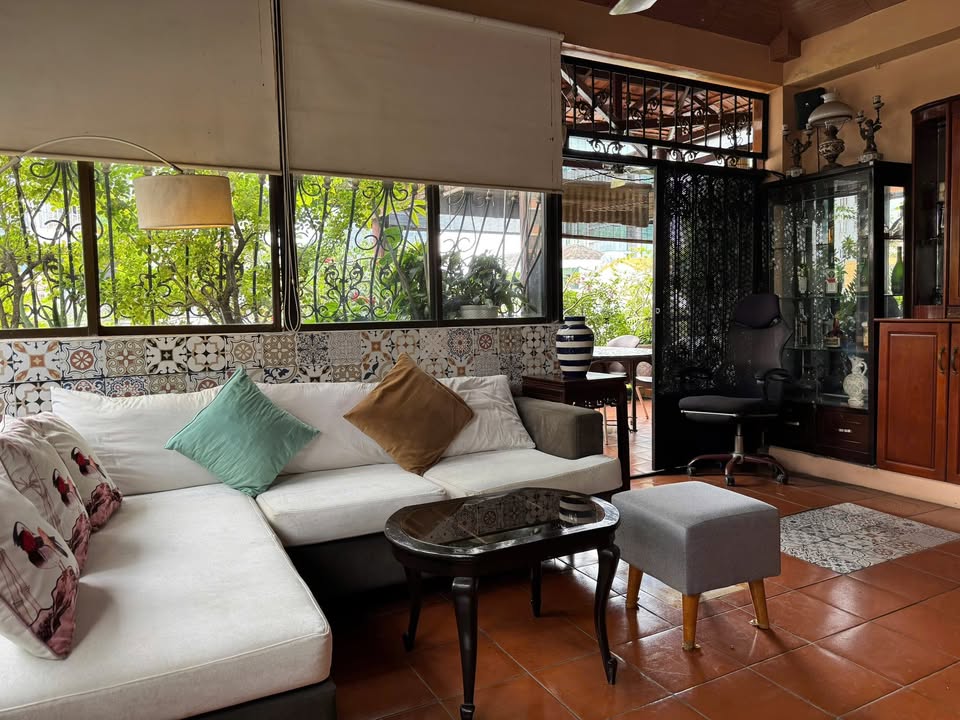 Penthouse Sân Vườn Quận 1 giá thỏa thuận - Không gian sống sang trọng giữa lòng Sài Gòn!