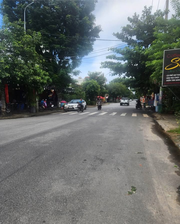 Lô đất mặt tiền đường Nguyễn Chánh, Đà Nẵng 245m² giá 9.5 tỷ - Cơ hội đầu tư tuyệt vời!