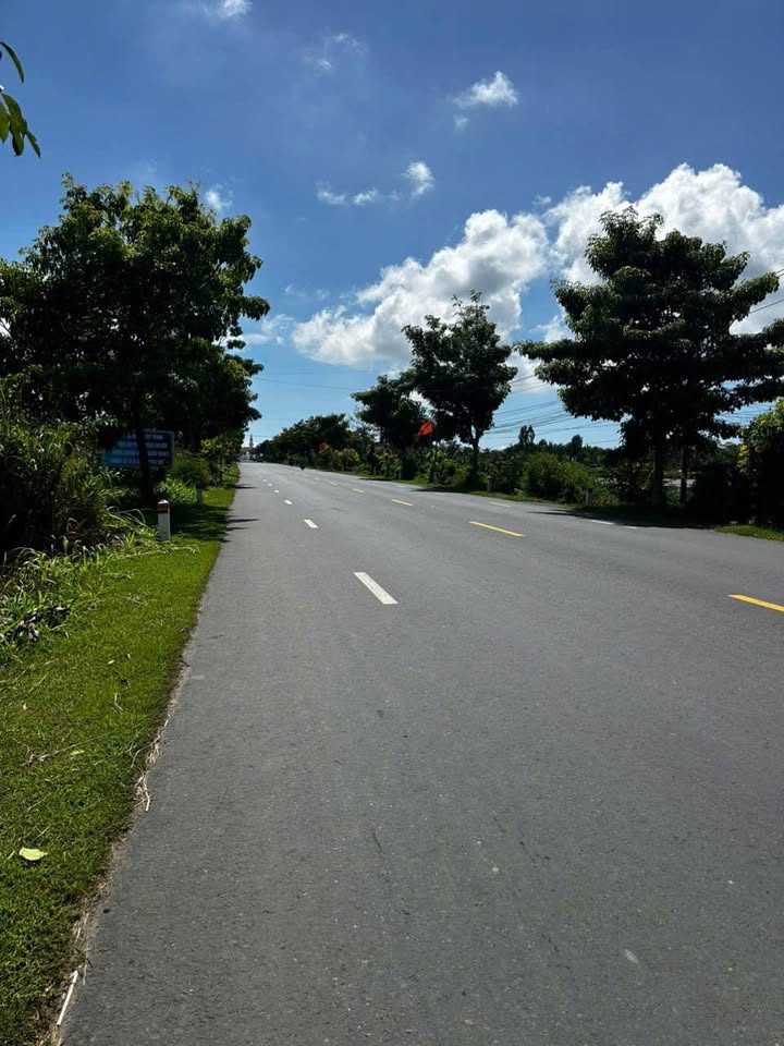 Đất nền xã Vĩnh Kim, huyện Cầu Ngang 240m² giá 1.3 tỷ - Mặt tiền Quốc lộ 53