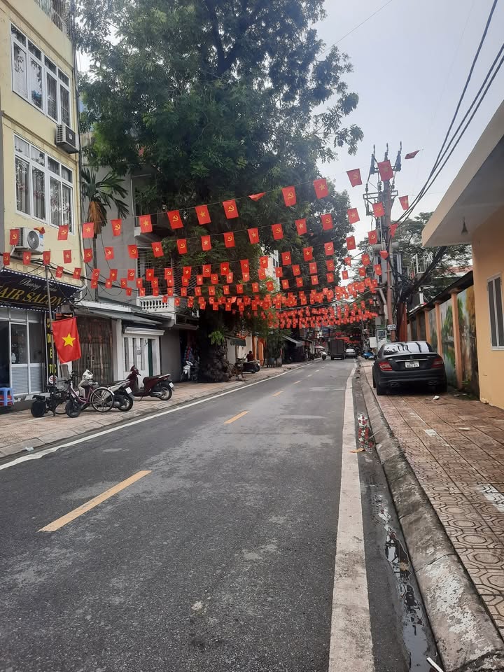 Nhà 5 tầng mới tinh tại Phúc Xá, Ba Đình - Chỉ từ 5.5 tỷ!