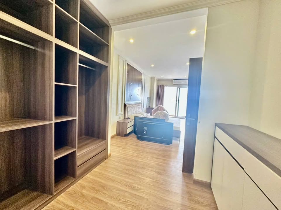 Căn hộ Penhouse Bãi Cháy 140m² giá 4 tỷ - View biển tuyệt đẹp, nội thất mới!