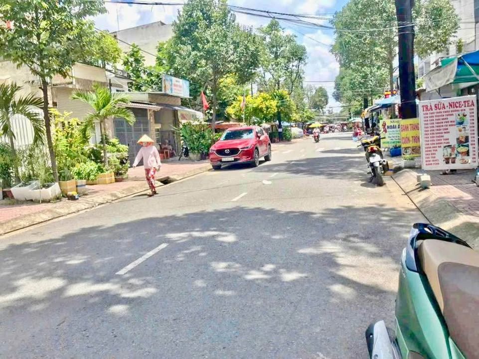 Bán đất mặt tiền Đào Cam Mộc, Quận 8 - 120m² chỉ 12 tỷ - Lô góc hiếm có!