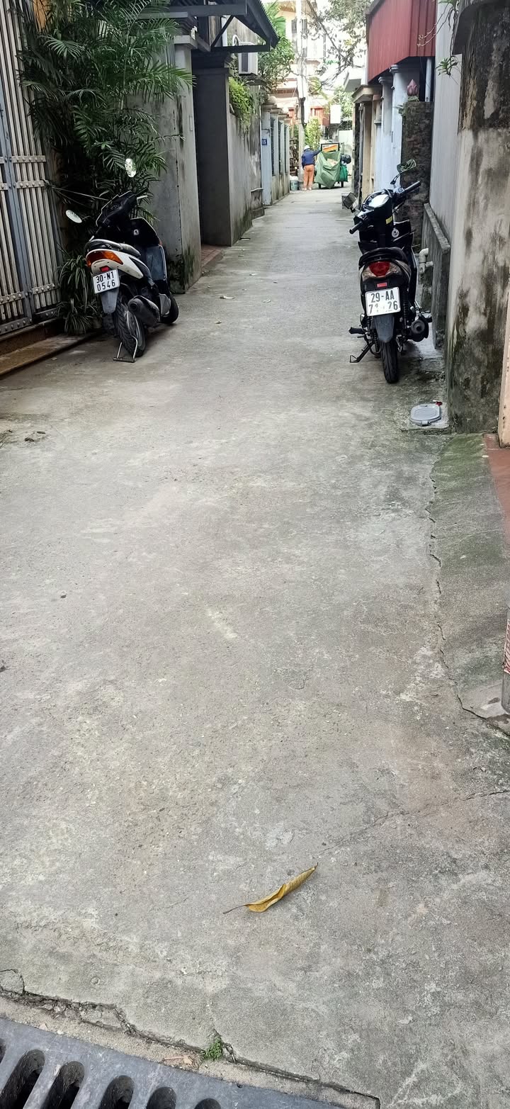 Đất lô góc Thanh Am Long Biên 44m² giá 5.6 tỷ - Ô tô vào tận nơi!