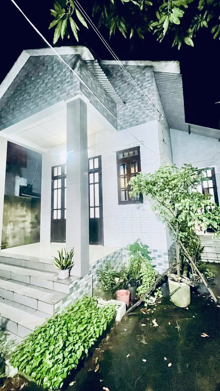 Nhà phố Lý Thái Tổ, Nhơn Trạch 295m² giá 9 tỷ - Sổ đỏ chính chủ!