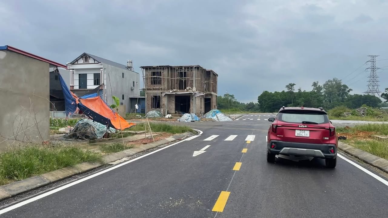 Đất nền Nam Tiến Phổ Yên 100m² giá 1,6 tỷ - Vị trí vàng, đầu tư sinh lời!