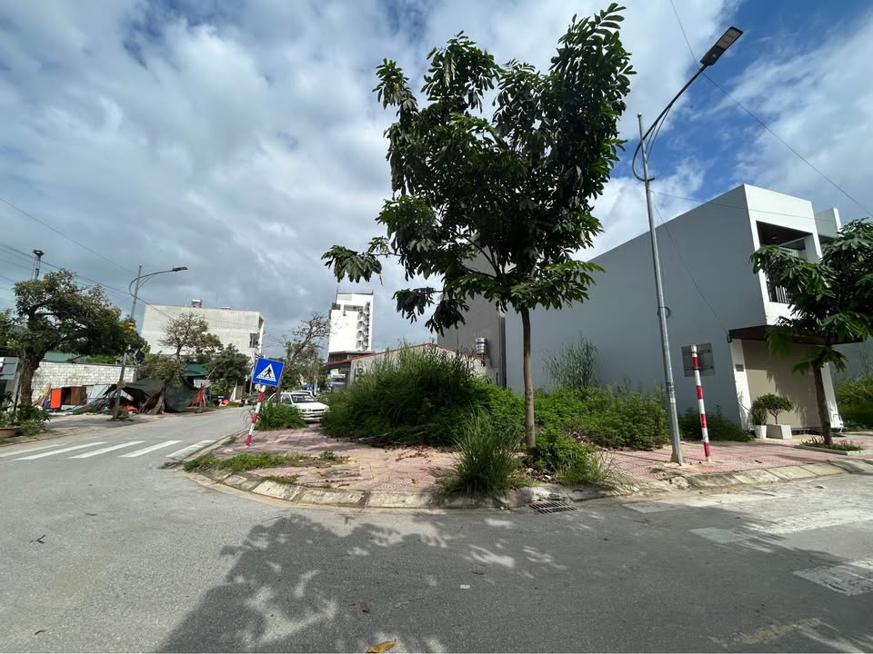 Đất nền góc Mai Pha 80m² giá 4 tỷ - Vị trí đắc địa, mặt tiền rộng!