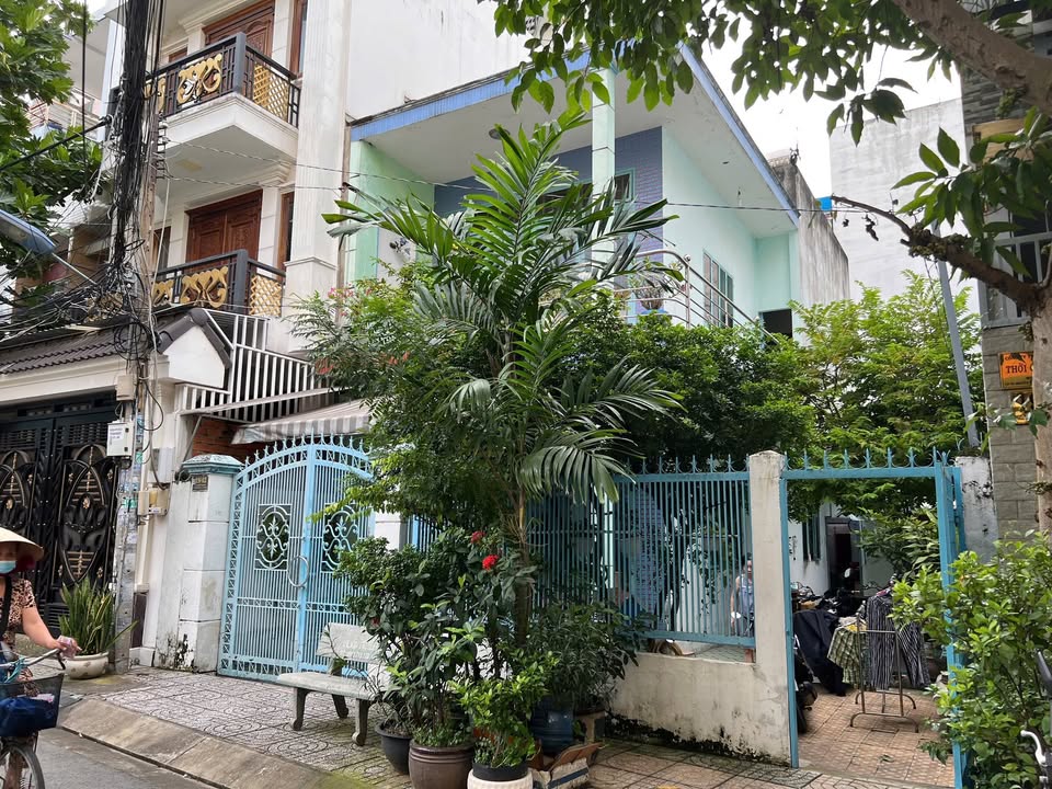 Căn nhà mặt tiền Tân Sơn Nhì, quận Tân Phú 160m² giá 29 tỷ - Đầu tư sinh lời ngay!