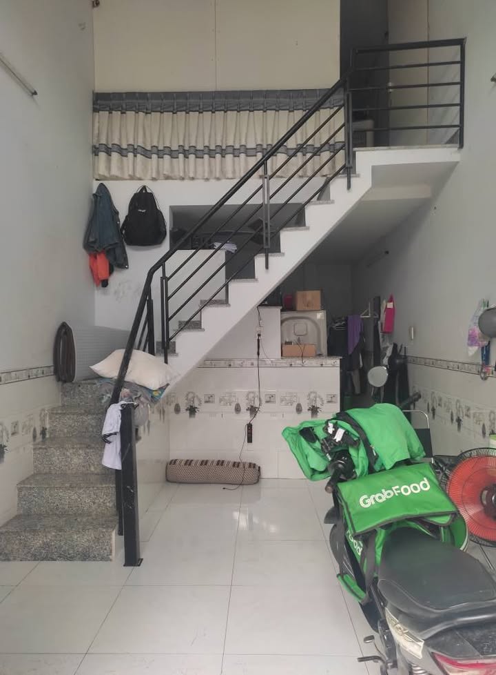 Nhà bán Hóc Môn 30m² giá 1 tỷ - Sẵn sàng sử dụng ngay!