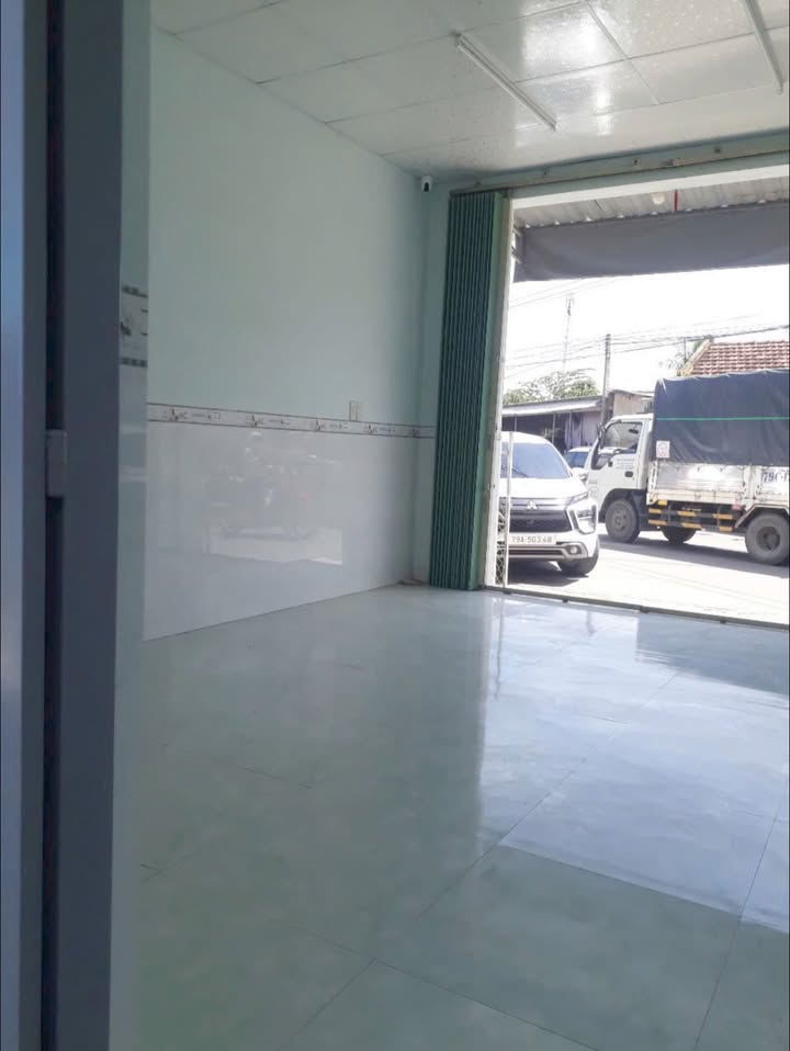 Nhà cho thuê mặt tiền kinh doanh tại Ninh Phụng 2.5 triệu - Cơ hội đầu tư hấp dẫn!