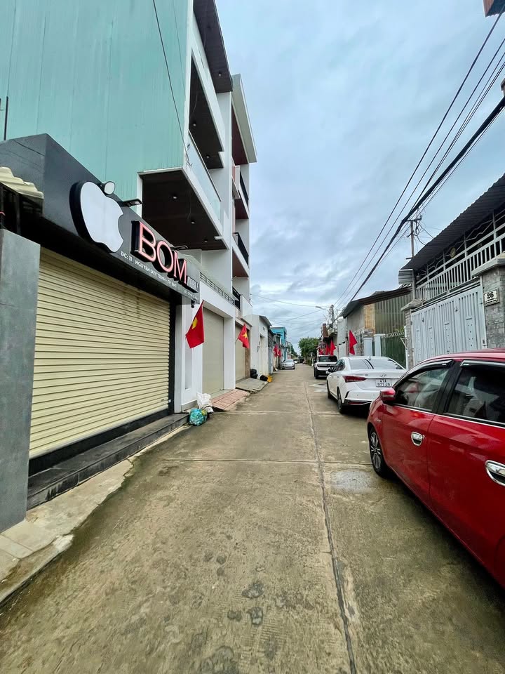 Đất nền Nguyễn Duy Trinh 120m² giá 2.7 tỷ - Đầu tư sinh lời tại khu vực phát triển!