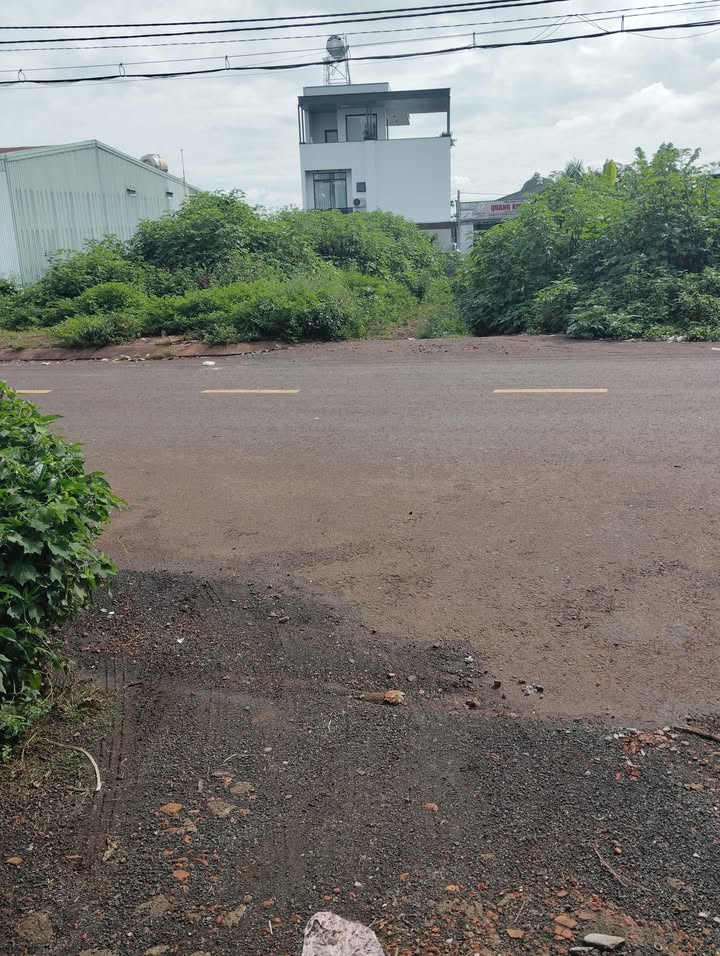Đất mặt tiền Nguyễn Hữu Thọ Pleiku 330m² giá 4 tỷ - Đầu tư sinh lời ngay!