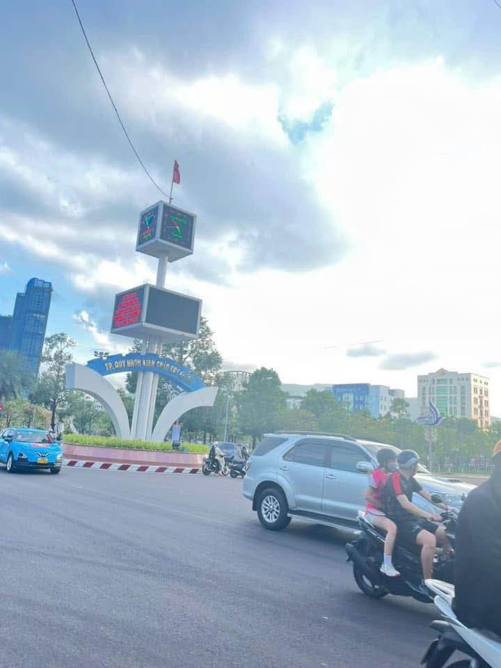 Bán mặt tiền Nguyễn Thị Minh Khai 70m² giá 5.6 tỷ - Vị trí kinh doanh đắc địa!