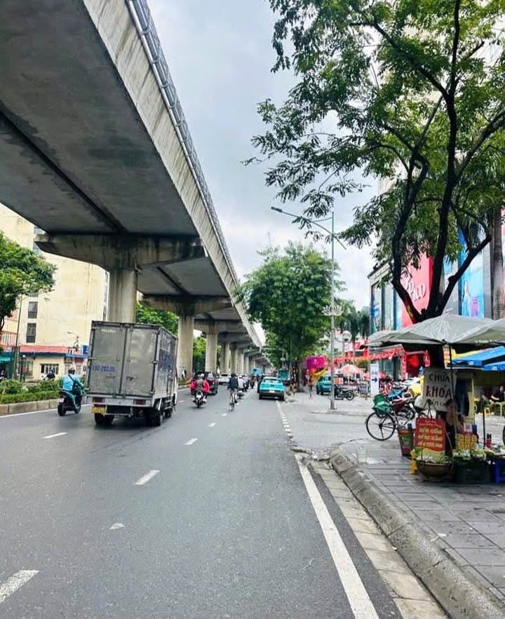 Nhà 6 tầng Xuân Thuỷ, Cầu Giấy, 40m² giá 12 tỷ - Sẵn sàng vào ở!