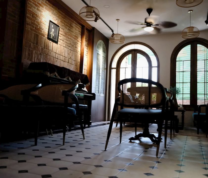 Nhà phố mặt tiền đường Trường Sa, Phú Nhuận 258m² giá 30 tỷ - Vị trí kinh doanh đắc địa!